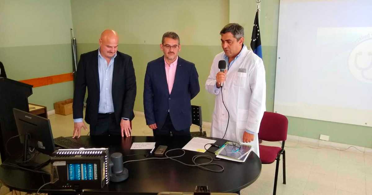 El director del hospital de Bariloche asumió y alentó la "defensa de la salud pública"