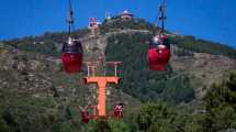 Imagen de El Teleférico Cerro Otto de Bariloche lanza estas promociones antes del cierre