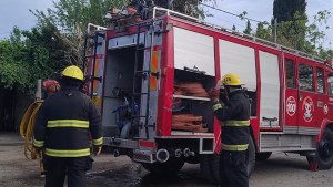 Quemó la casa tras una exclusión del hogar en Roca: deberá pagarle el alquiler a su expareja y arreglar la vivienda