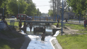 Llegaron los primeros chapuzones de octubre a Neuquén y el Alto Valle: así se vivió el calor este domingo