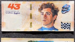 Retrató a Franco Colapinto en un billete de $1000 y sorprendió al piloto: “Sos Picasso” 