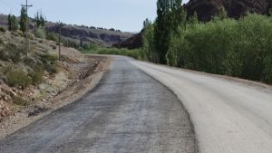 Corte en una ruta del norte neuquino por una obra de pavimentación