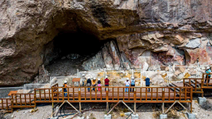 Por qué la Cueva de las Manos es un destino perfecto para ver el eclipse solar anular