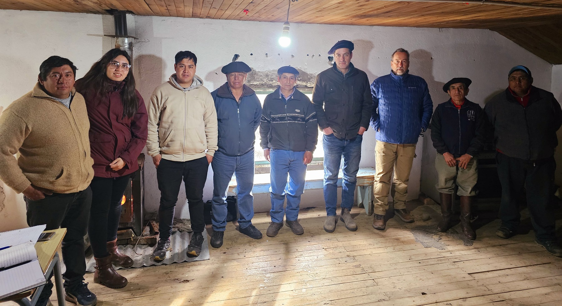 Integrantes de la fundación Tierras Patagónicas mantuvieron encuentros con loncos y comisiones directivas de algunas comunidades mapuces. Foto gentileza Fundación Tierras Patagónicas. 