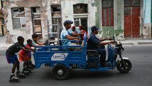 El huracán Oscar toca tierra en el este de Cuba