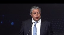 Imagen de Presupuesto 2025: Rolando Figueroa confirmó cuánto invertirá Neuquén en obras y qué hará con la deuda