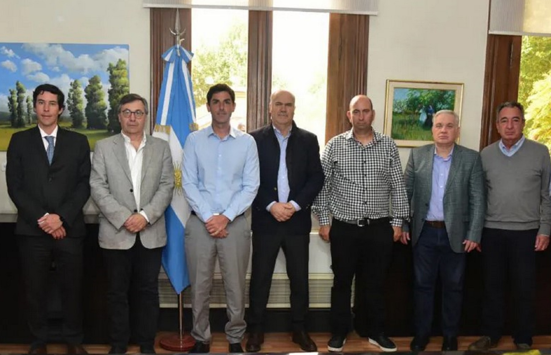 La reunión se realizó en la sede de la Secretaría de Agricultura, Ganadería y Pesca. Foto: gentileza CRA.