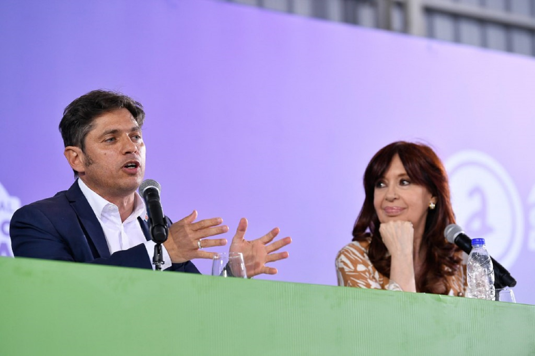 Estela de Carlotto habló de la "frialdad" entre Axel Kicillof y Cristina Kirchner.