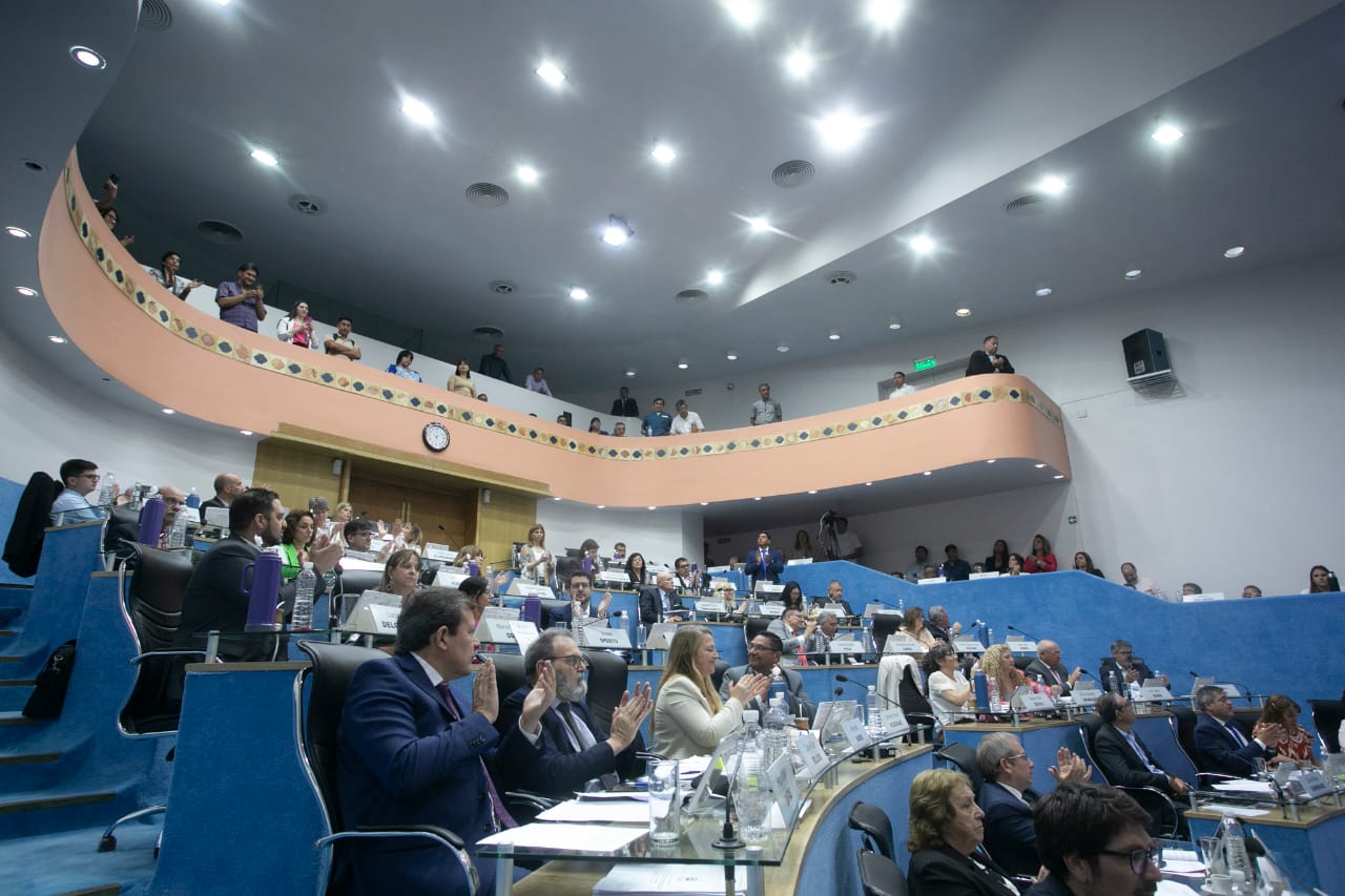 El Poder Ejecutivo remitió el lunes cuatro proyectos de ley y, este jueves, los cuatro fueron sancionados por la Legislatura. Foto: P. Leguizamón.