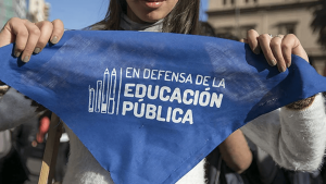 Derecho o mercancía, el verdadero debate detrás del presupuesto educativo