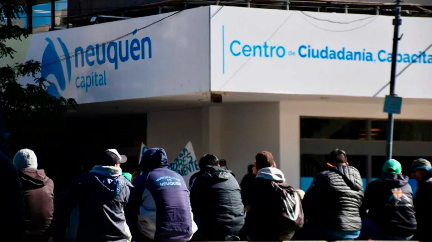 Municipales de Neuquén cobrar sus salarios este jueves. (Foto: Archivo).