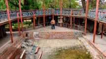 Imagen de En pleno centro de Neuquén hay un monumento que está abandonado: El Paseo de los Artesanos