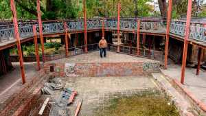 En pleno centro de Neuquén hay un monumento que está abandonado: El Paseo de los Artesanos