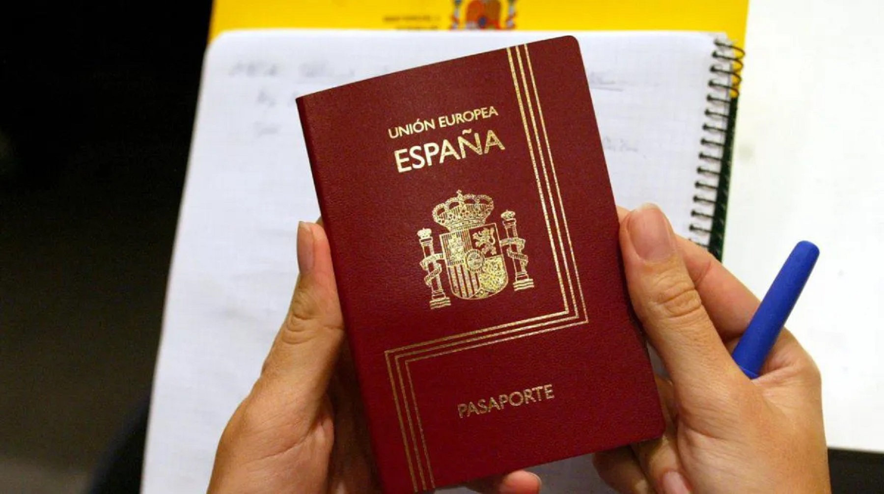 Pasaporte España.-