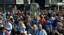 Imagen de Miles de fieles peregrinaron a Luján para pedirle y agradecerle a la Virgen