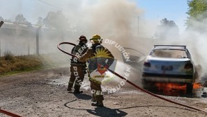 Tratan de identificar al hombre calcinado en un auto en Neuquén: qué dijo la fiscalía