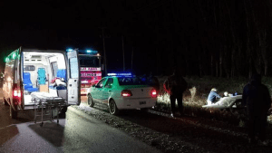 Dos vuelcos con heridos sobre la Ruta 151, en Cinco Saltos: uno de los conductores iba alcoholizado