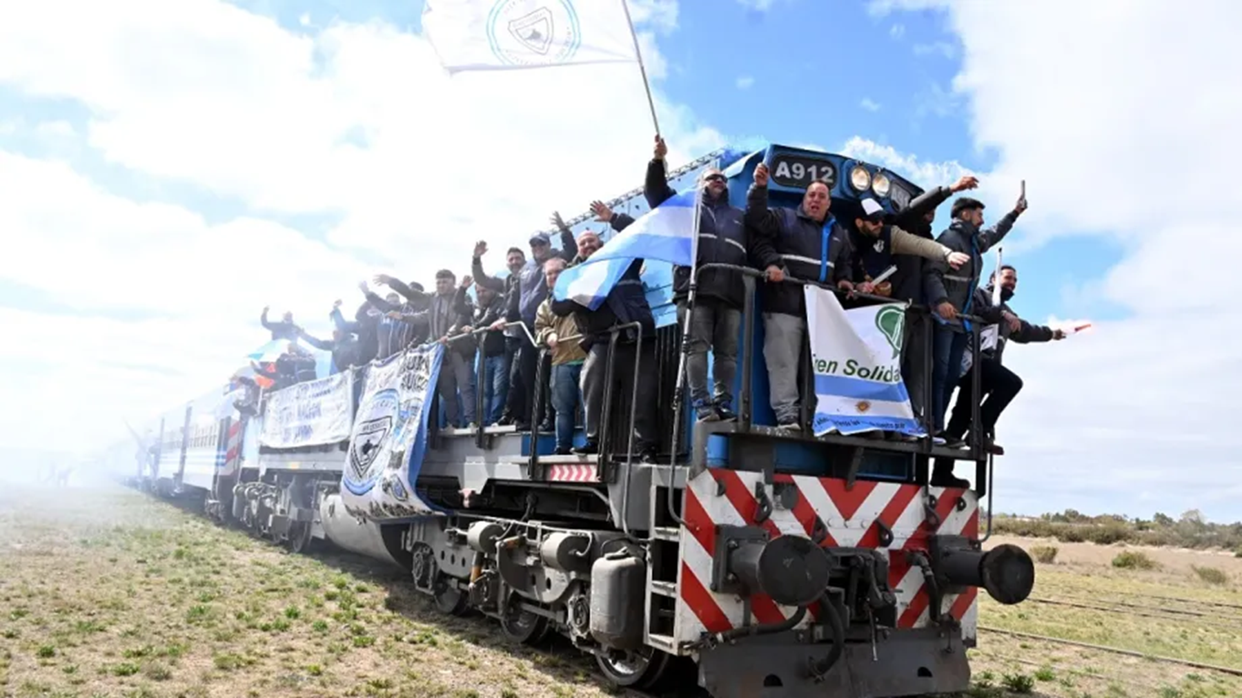 El Tren Solidario recorrerá Río Negro en noviembre: repartirá donaciones de alimento, ropa y útiles escolares.