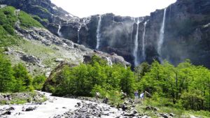 “Santuario de contemplación»: la increíble experiencia de llegar al Glaciar Castaño Overa