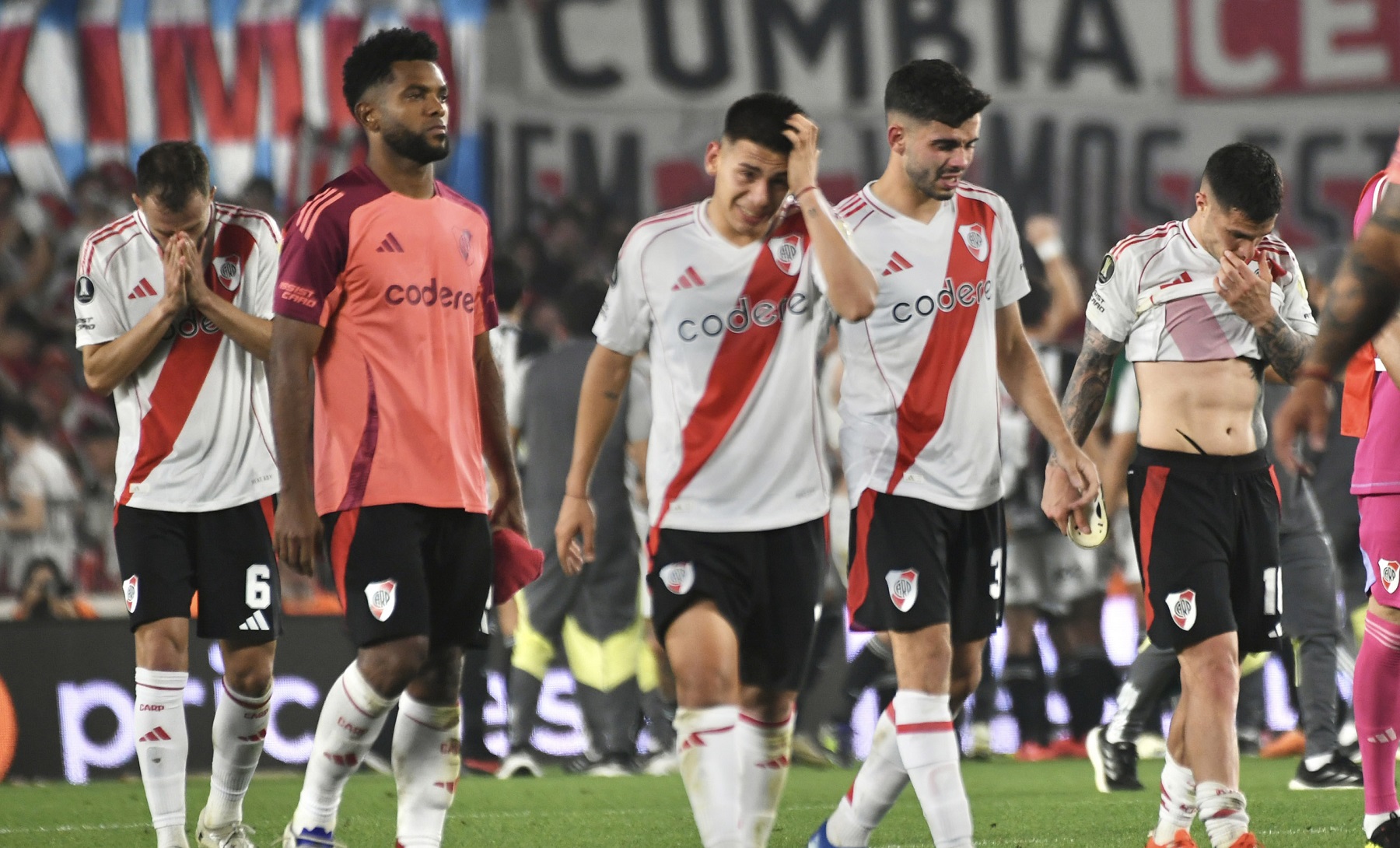 River perdería a uno de sus pilares en defensa para visitar a Instituto. Foto: FBaires.