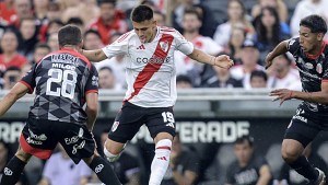 En vivo: River domina a Barracas Central pero no puede romper el cero en el Monumental