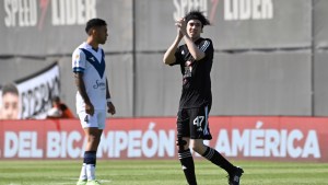 Así fue el debut de Spreen en Riestra: jugó de titular contra Vélez y salió al minuto