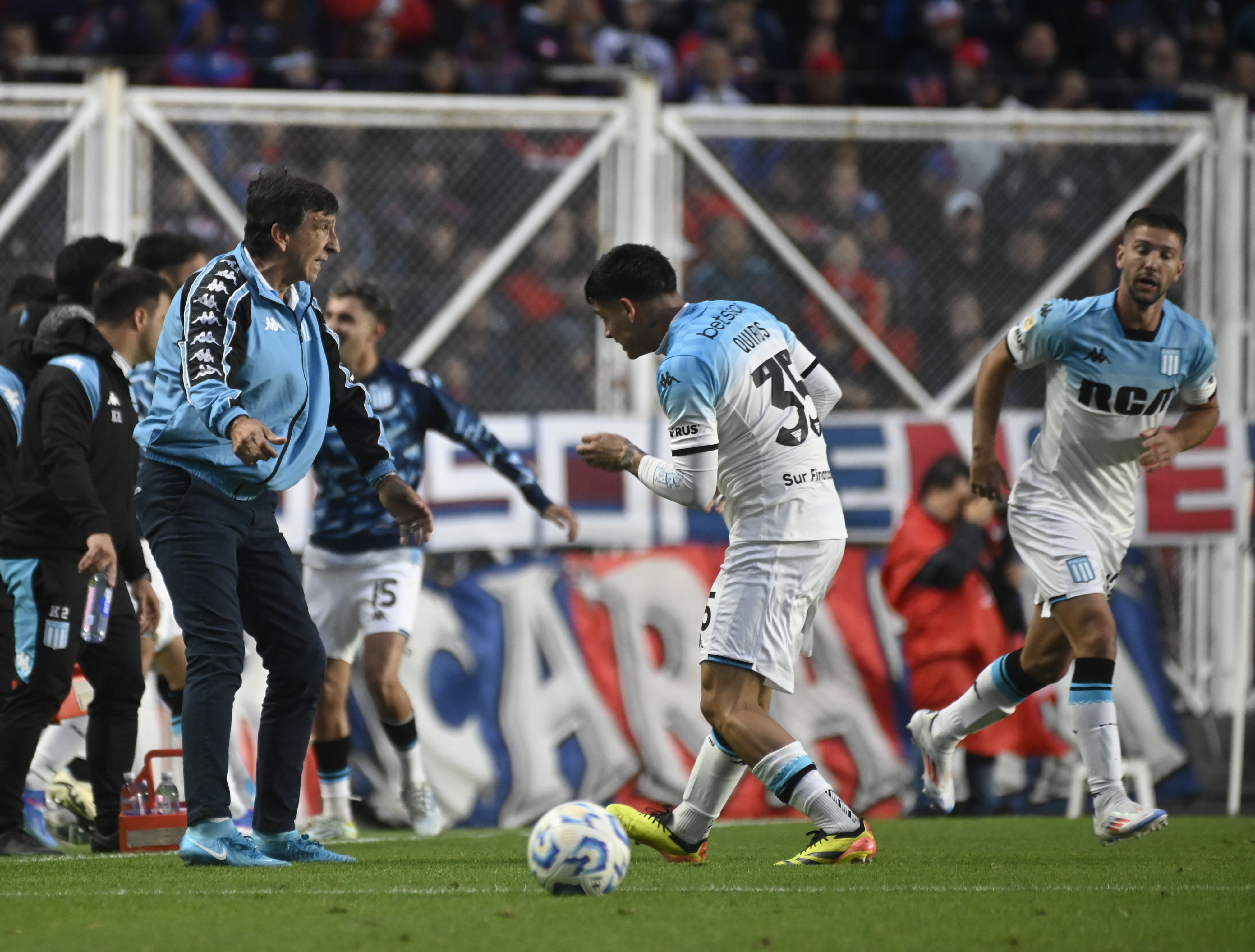 San Lorenzo de Almagro vs Racing Club de Avellaneda. Fecha 23 Torneo de la Liga Profesional. Fútbol Argentina Primera División. 17/11/2024