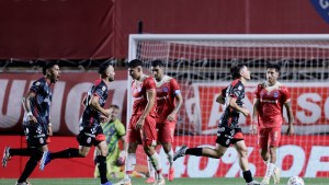 ¿La polémica de la fecha?: Argentinos Juniors pidió penal contra Barracas Central por una mano de Sánchez