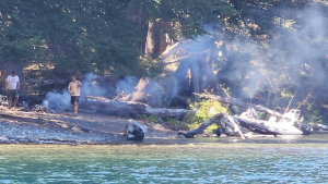 Más incumplimientos en el Nahuel Huapi: detectan turistas y hasta un fogón en sectores no autorizados