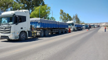 Imagen de Volvieron los controles de peso para los camiones que usan el puente de la Ruta 6 en Paso Córdoba