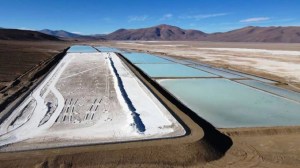 El precio del litio inicia un sendero de recuperación, pero preocupa la demanda