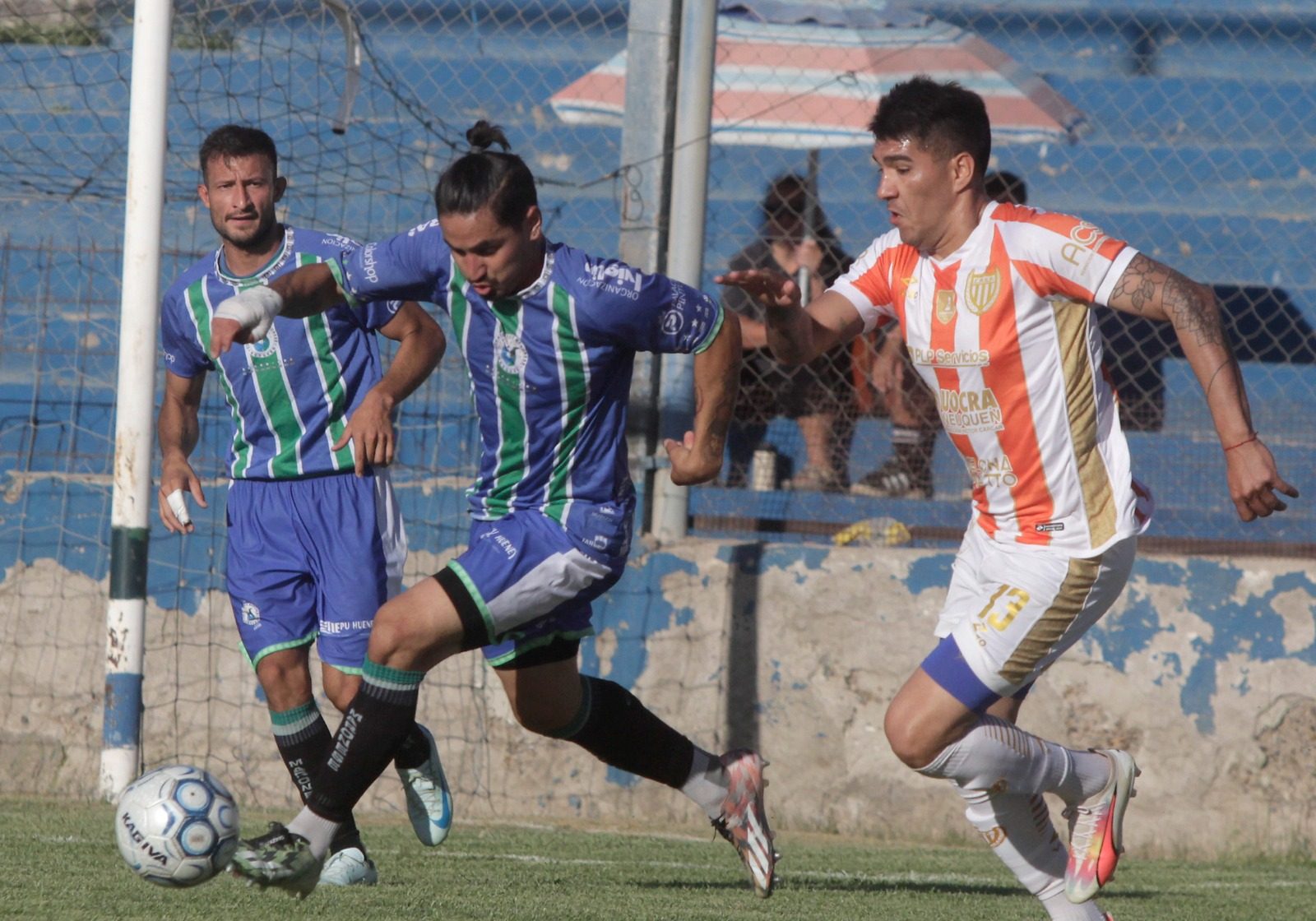 Pablo Firpo metió dos goles y fue la figura de Maronese contra San Patricio. (Foto: Oscar Livera)