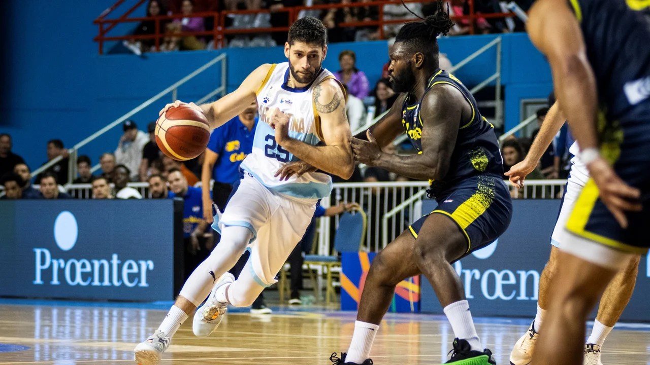 Argentina venció a Colombia, en Mar del Plata.