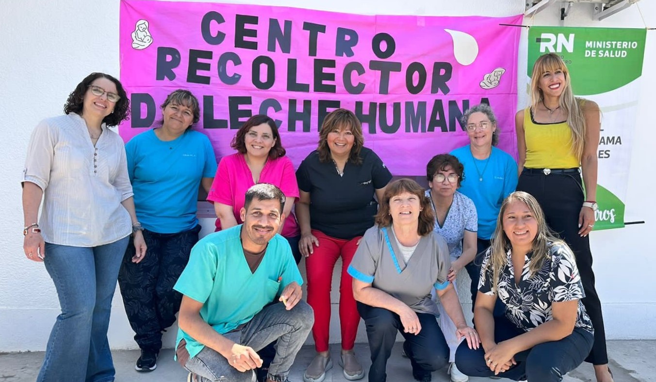 El personal de Salud celebró el nuevo espacio en Chichinales. Foto: Ministerio de Salud de Río Negro. 