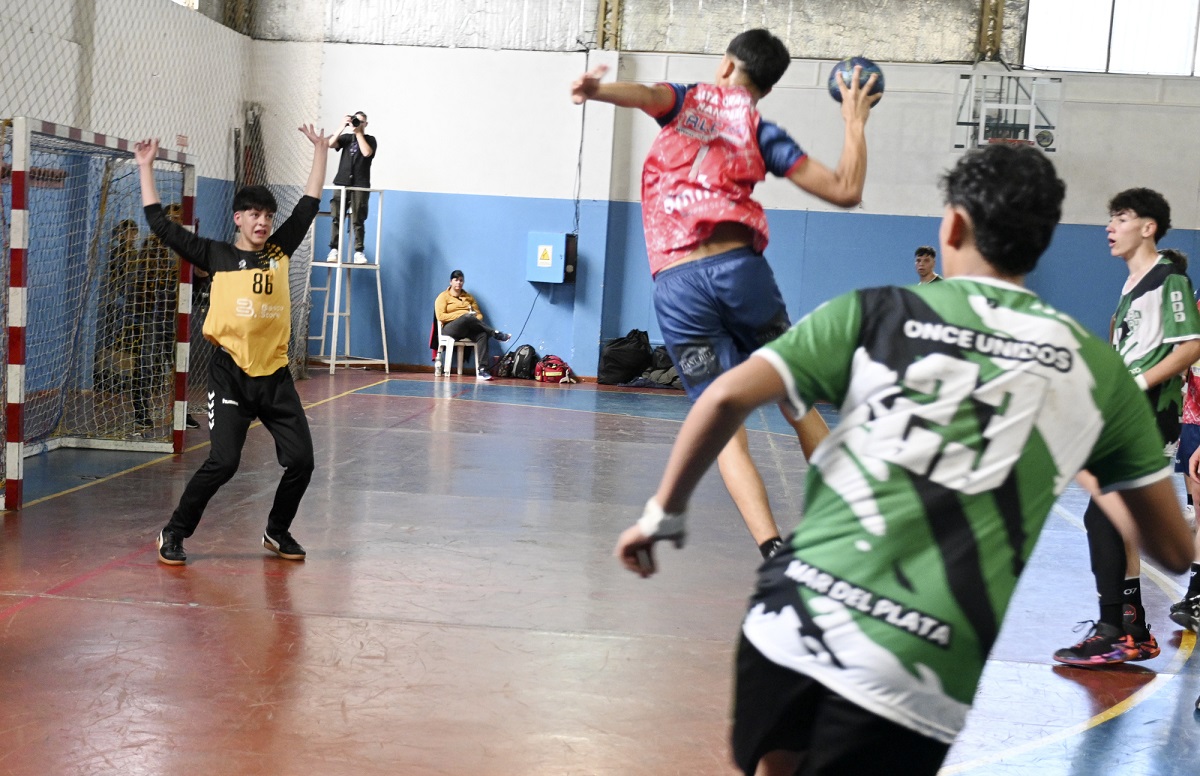 Niños, jóvenes y adultos realizan actividades deportivas en los cuatro gimnasios municipales. Foto: Alfredo Leiva