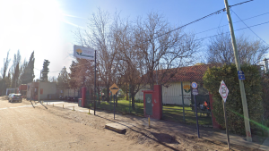 Evacuaron una escuela de Neuquén por una amenaza de bomba: cómo fue el llamado