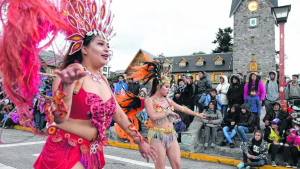 Feriados 2025: cuándo cae Carnaval y por qué será el primer fin de semana largo del próximo año