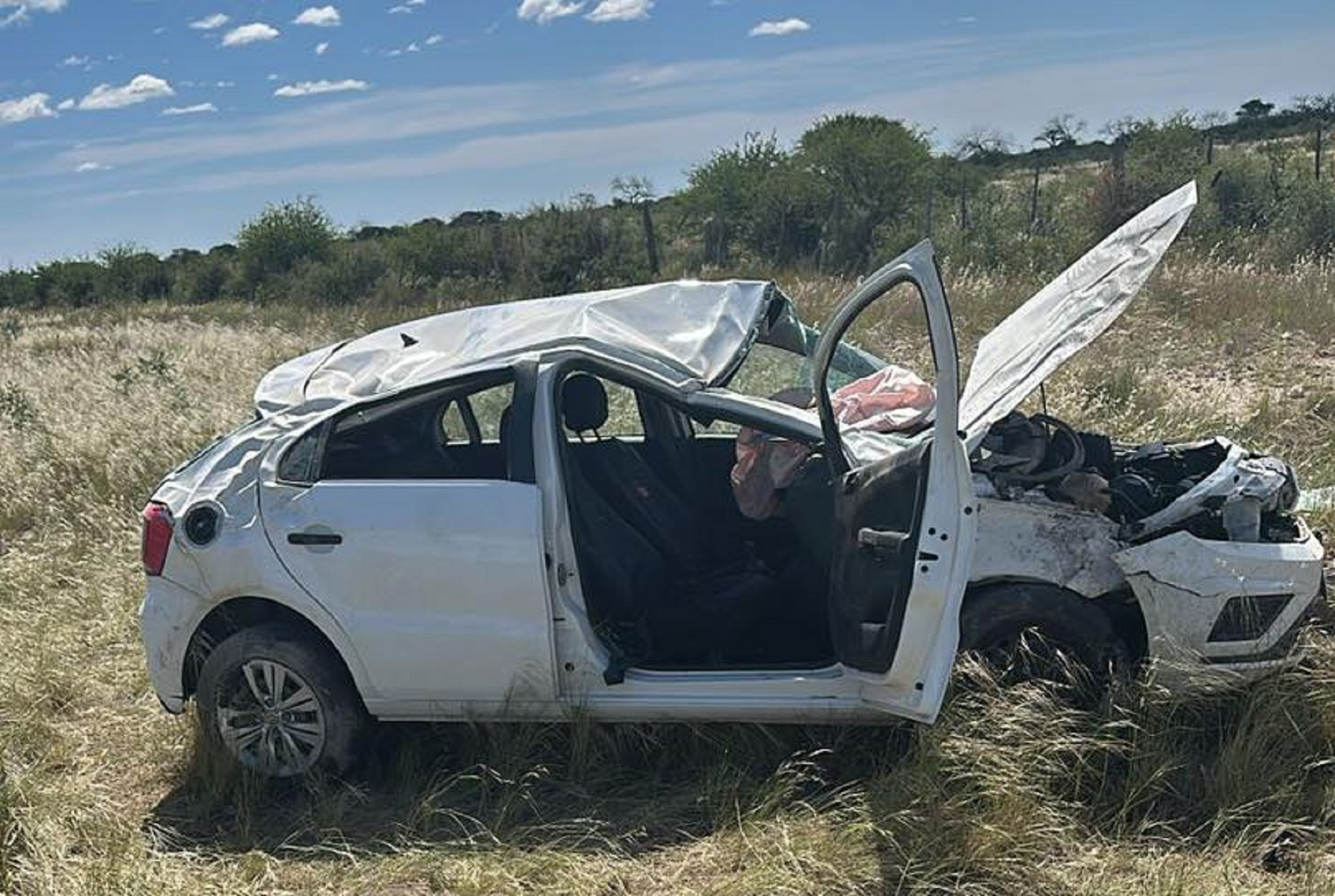 Murió una mujer de Neuquén en un accidente en Ruta 22, en La Pampa. (Foto: Gentileza Nuestra FM 107.5).