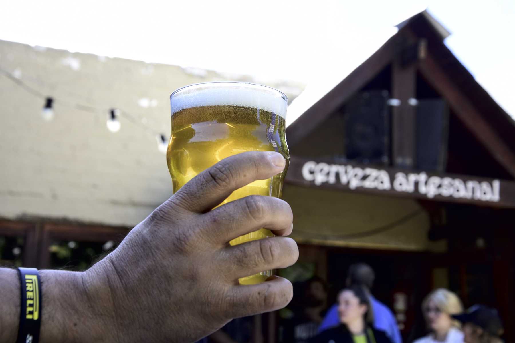 Los precios en el festival de Neuquén para disfrutar de la "birra". Foto: Cecilia Maletti. 