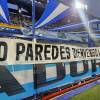 Imagen de La barra de Boca mete presión con una bandera especial para Leo Paredes