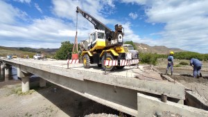 Puente La Rinconada: avanzan los trabajos y piden precaución al circular por la Ruta Nacional 40