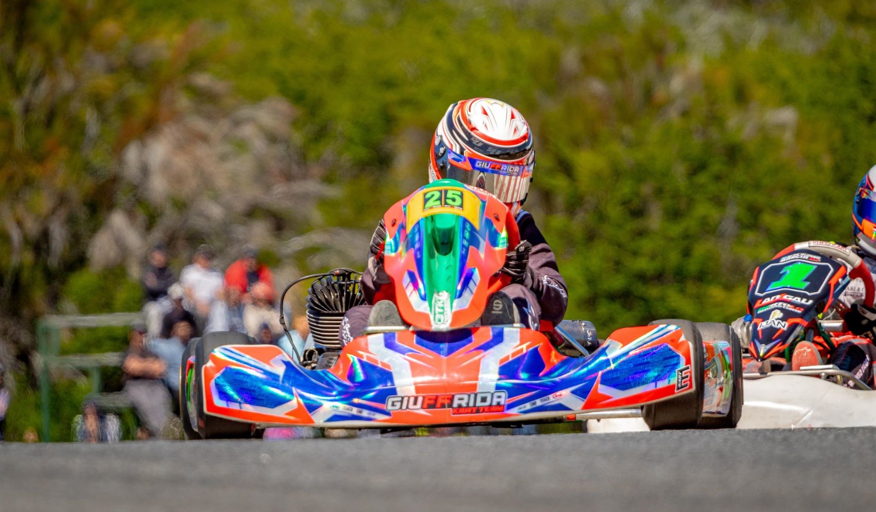 Santiago Jara metió combo completo. Ganó la última fecha y se coronó en su categoría. (Fotos Prensa ProKart)