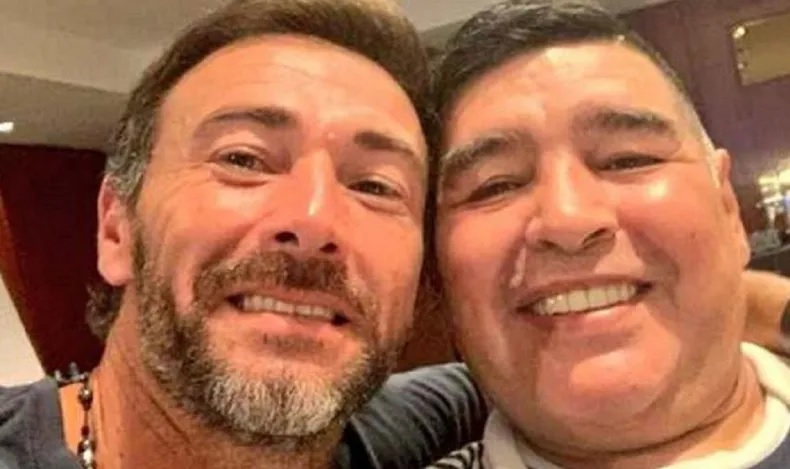 Kili González junto a Diego Maradona, en la última foto de ambos.

