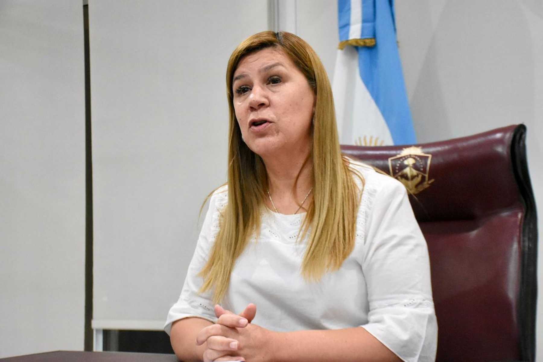 Gloria Ruiz es vicegobernadora de Neuquén pero está suspendida.