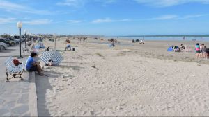 Playas Doradas, agreste y encantadora: un rincón mágico para desconectar