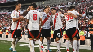 River visita a Independiente Rivadavia por la Liga Profesional: hora, TV, formaciones