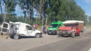 Murió | Quién era el hombre que chocó sobre Ruta 22, cerca de Roca: pesar en la comunidad boliviana