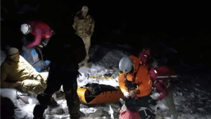 Épico rescate nocturno en el volcán Lanín: así salvaron a un hombre de 71 años del Ejército