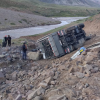 Imagen de Retiran el motorhome volcado en Neuquén: qué pasó con los turistas de Bélgica que activaron un SOS internacional