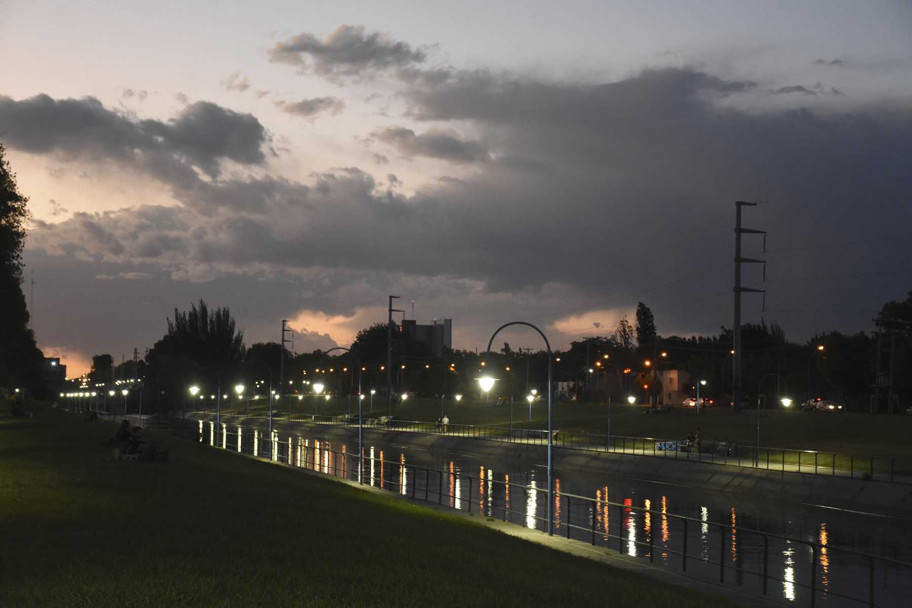 El pronóstico incluye tormentas. (Archivo Andrés Maripe)